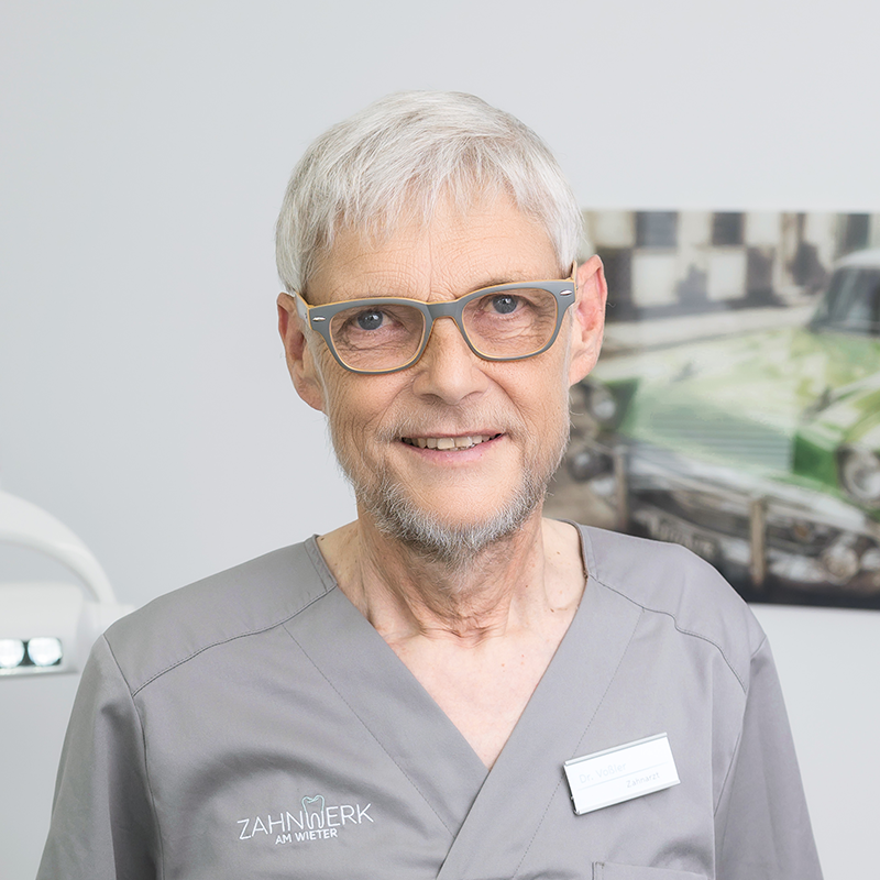 Porträt Dr. Ralf Voßler